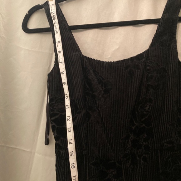 Jumpsuit Moulinette Soeurs by Anthropologie Noir Black Velvet Burnout Size 0 - Picture 9 of 16